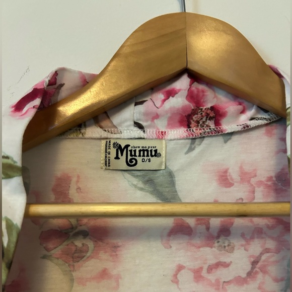 🌸MuMu Floral Robe - Picture 3 of 3